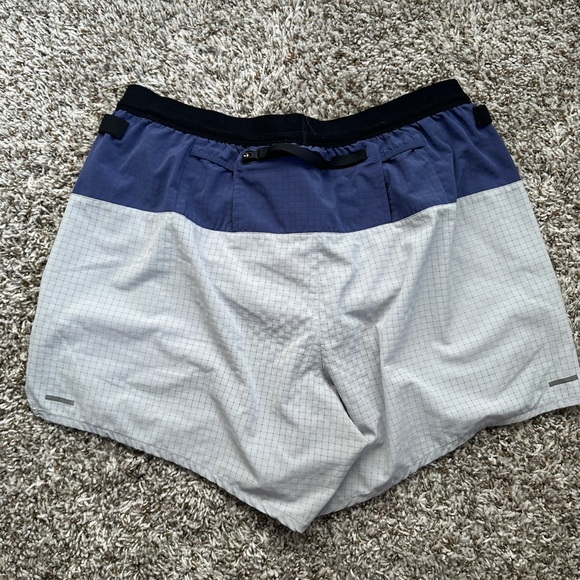 Nike Trail Men's Blue and Gray Shorts - Picture 3 of 3